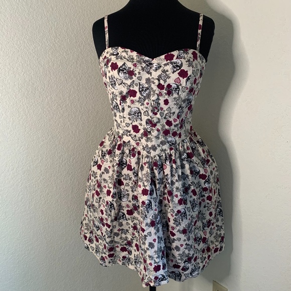 Hell Bunny Dresses & Skirts - Hell Bunny Posion Love Skulls Roses Hearts Beautiful Sexy Dress Large (1057)